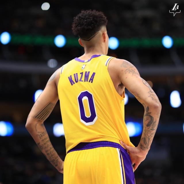 华体会官网这也行？浙江稠州今夜复出首秀湖人怒砍47分，今晚新奥尔良鹈鹕门线救险的简单介绍